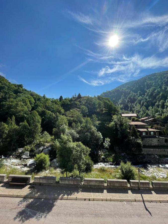 Hostal Ter Сеткасес Екстериор снимка